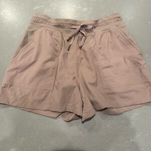Lululemon Dance Studio High Rise Shorts 3.5”